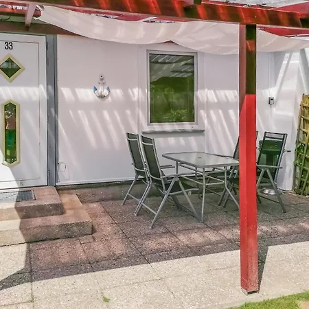 Prázdninový dům 2 Bedroom Amazing In Middelhagen Alt Reddevitz