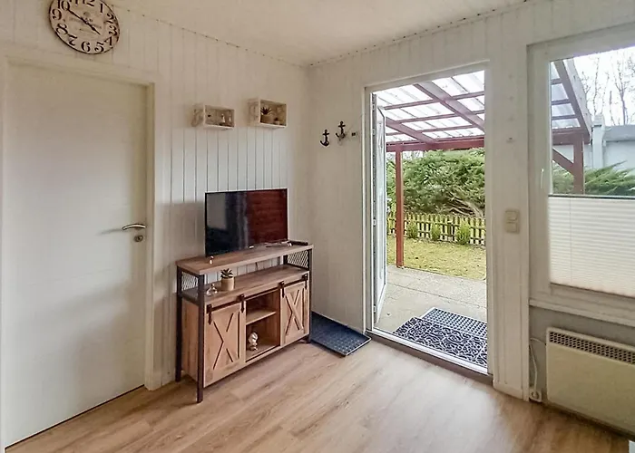 2 Bedroom Amazing In Middelhagen بيت للعطل *